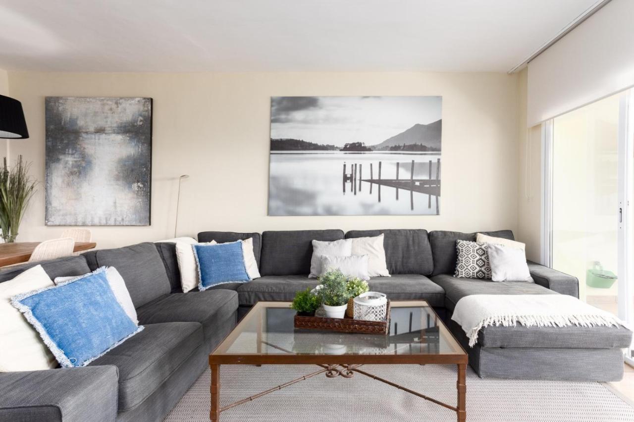 Homeforguest Front Line Beach Apartment In Hacienda Playa Marbellac Extérieur photo